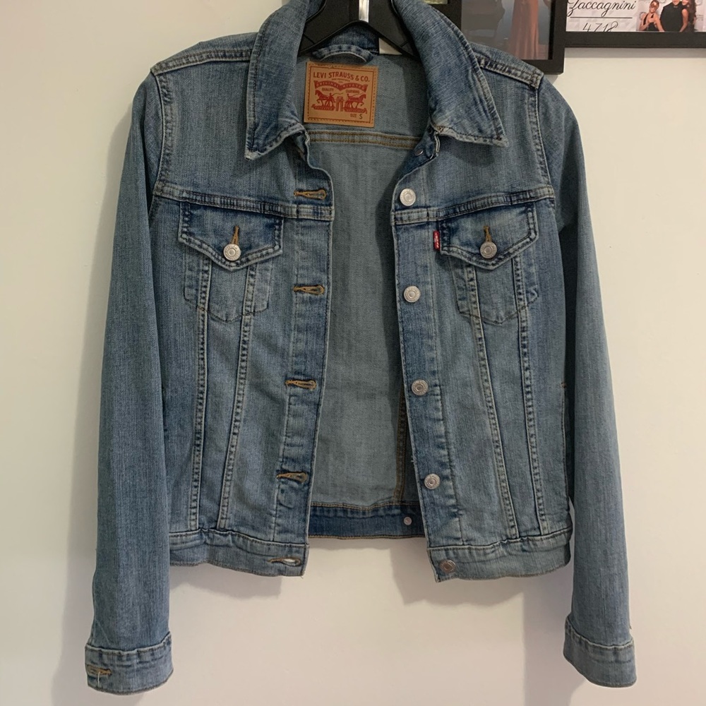 Levis blue Denim jacket in size S